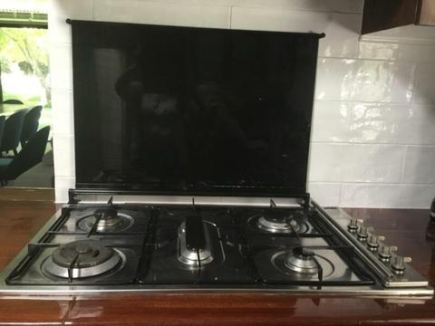 Glass cooktop cover