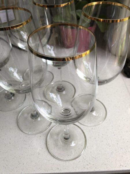6 x antique gold-rimmed crystal wine glasses