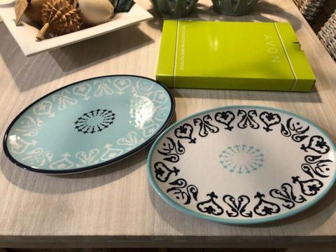 Set 2 Melamine Platters (Light & Dark Blue & White)