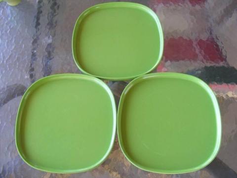 Bessemer 3x stack plates Lime green square camping caravan retro