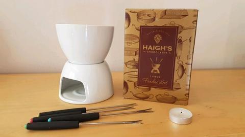 Haigh's chocolate 7 piece fondue set