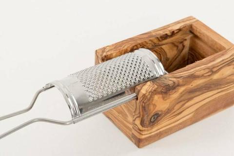Brand new, never used olive wood grate and serve set $20 firm