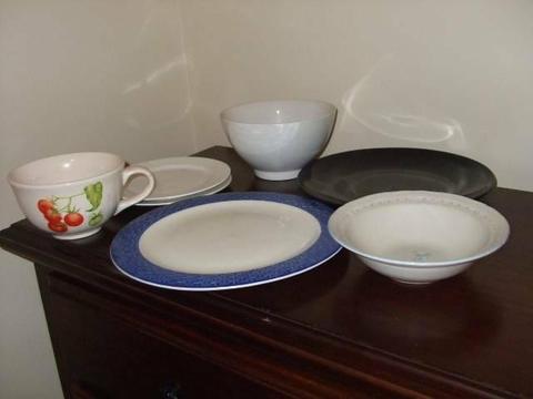 Various Chinese Made Dinnerware in Good Condition Cheap