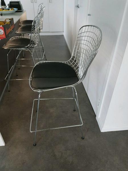 bar stool / chair