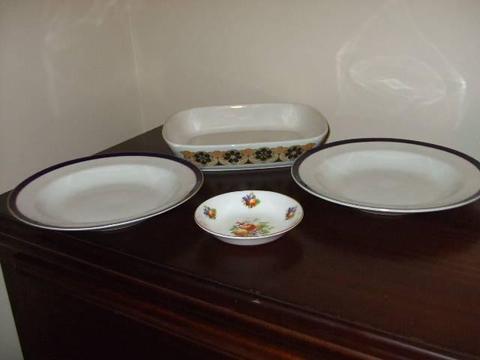 Royal Doulton Oven Dish & Small Dish Plus 2 Semi Porcelain Plates