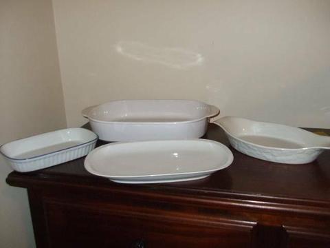 Large Ceramic Oven Dish, Platter, Small Oven Dish and Fruit Bowl