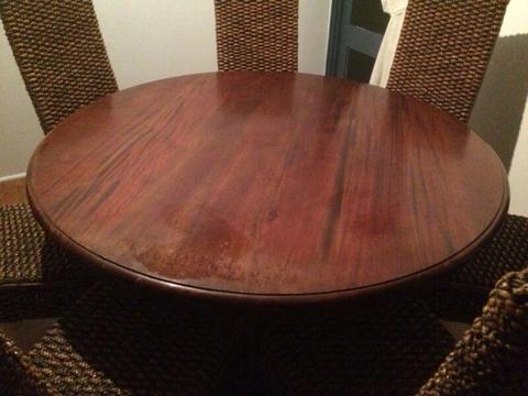 Traditional Solid Mahogany Round Dining Table