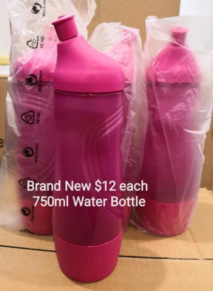 Tupperware Water Bottle 750ml