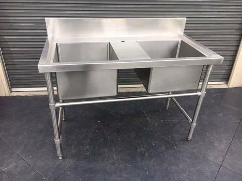 BRAYCO STAINLESS STEEL DOUBLE BOWL SINK (1300mm wide)