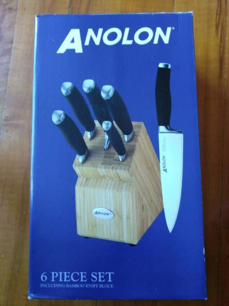 Brand new Anolon 6 piece knife block set