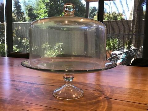 GLASS CAKE STAND WITH CLOCHE - PERFECT FOR PARTIES / CAKE BUFFET