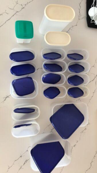 Tupperwear containers