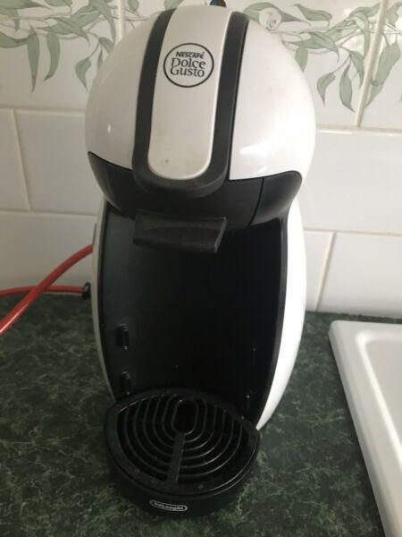 Delonghi Nescafé coffee hot choc machine as new