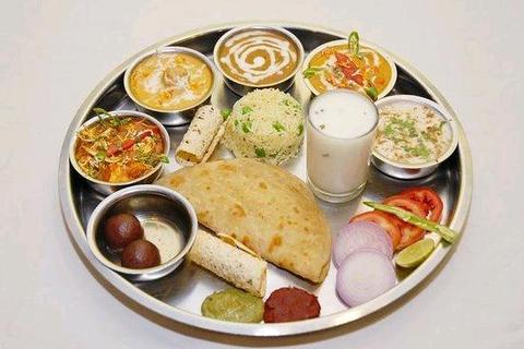 Indian Vegetarian Fresh Home cooked food Tiffin services