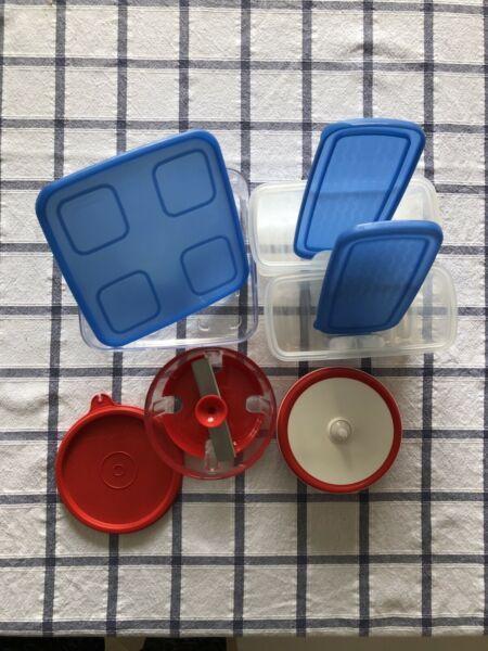 Tupperware bits and pieces
