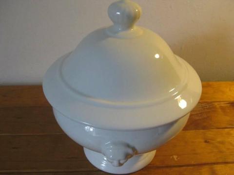 Vintage Lion Head Handle Pottery Soup Tureen - Flawless (1970s)