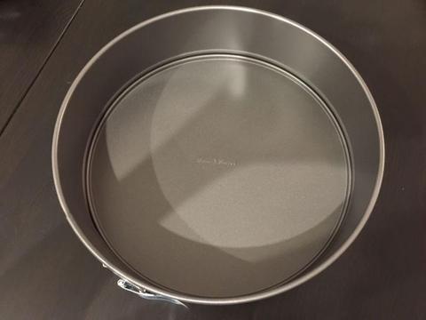 Baker's secret 26cm springform pan/baking tin