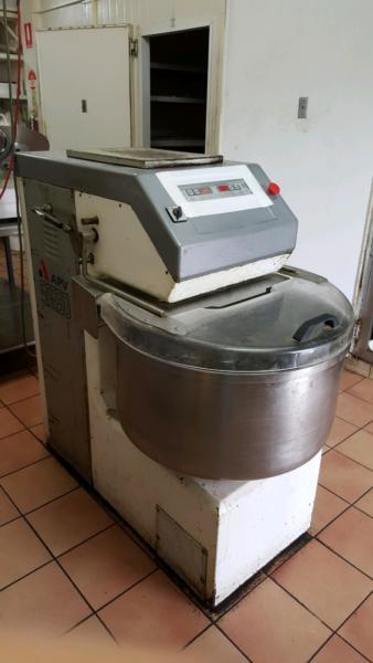 APV SM-80 (80kg) Spiral Dough Mixer