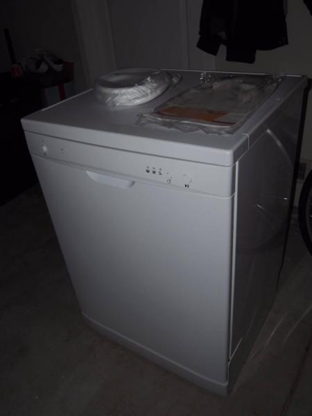 Dish Washer, Brand new unit, never used