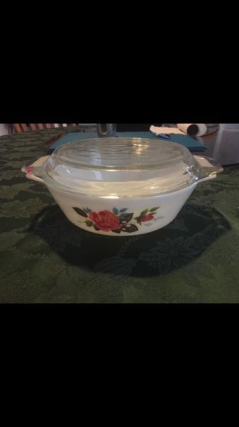 Pyrex Bowls