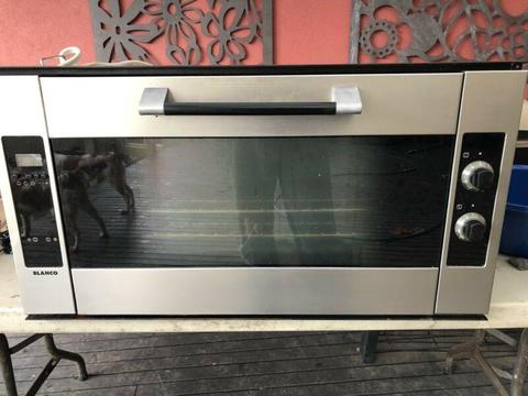 Blanco Oven 895x480 great working order