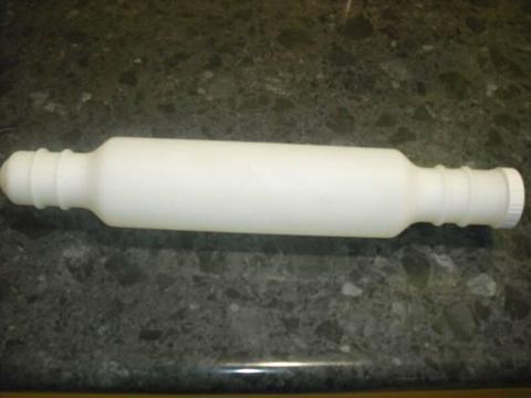 TUPPERWARE ROLLING PIN . FILL WITH COLD WATER TO MAKE ROLLING EA