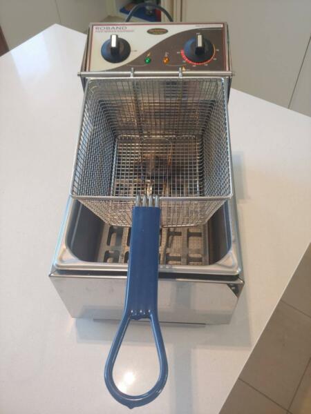 Roband 5 Lt Single Pan Bench Top Fryer - Brand New Condition