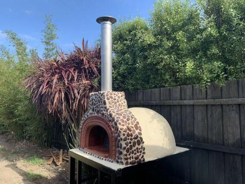 WOOD FIRED PIZZA OVEN !!! BARGAIN ONLY LEFT