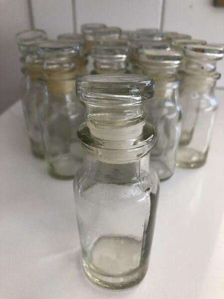 Spice jars (glass x 20)