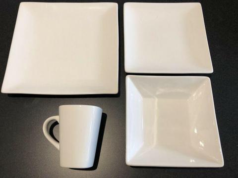 White Square Dinner Set, 32 pieces, Like New