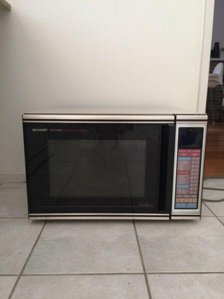Convection oven / microwave