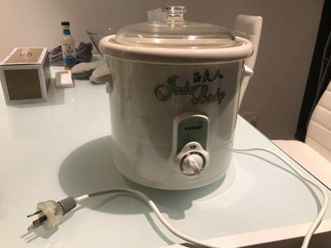 Multi-function slow cooker