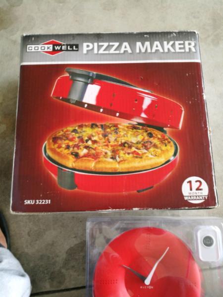 Pizza maker