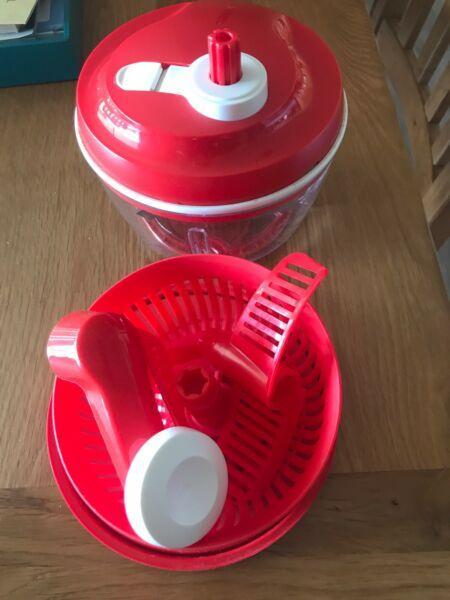 Tupperware Salad Spinner and Chopper