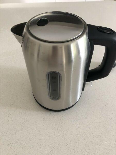 Wanted: Silver stainless steel kettle