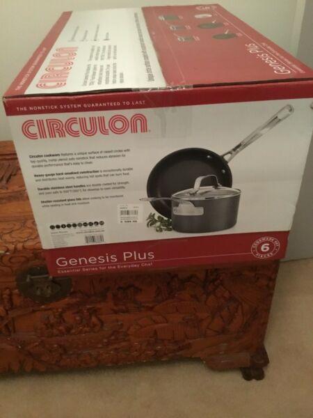 Circling 6 piece Genesis plus Cookware set