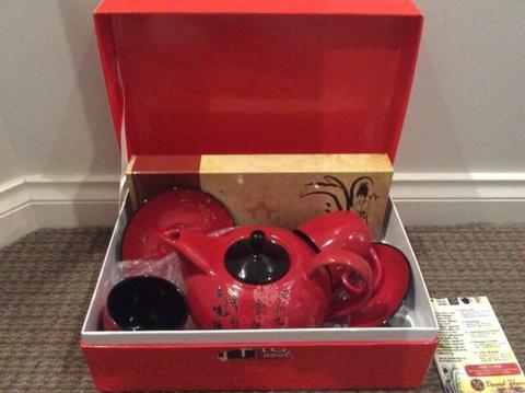 New Boxed Gift Set Oriental Tea House Tea Set