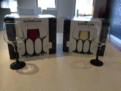 Brand new Gurallar Red and White wine glasses