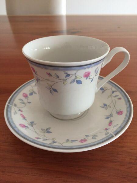2 x China tea / coffee cup saucer florete sonata fine porcelain tea