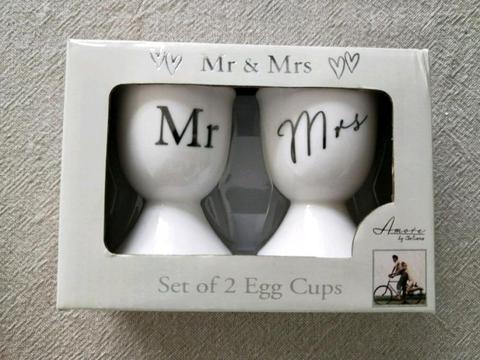 Mr & Mrs Egg Cups Amore by Juliana