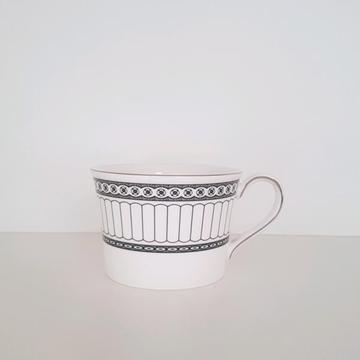 Wedgwood bone china 'Contrasts' tea cup