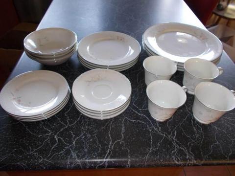 Noritake Eden Fine Porcelain China Dinner Set Tableware