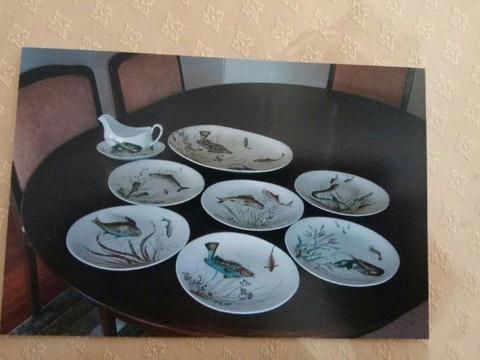 JOHNSON BROS. 6 fish plates dishes & large platter & gravy boat