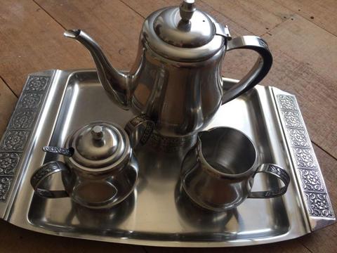 Wanted: Grosvenor Mantilla Stainless Steel Retro Serving Set TODAY ONLY $50