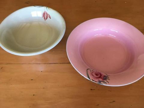 Robert Gordon Australian Pottery Bowls Together