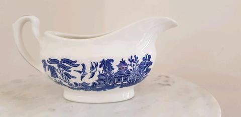 Willow by Churchill made in England gravy boat