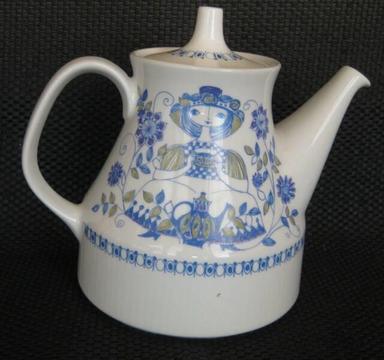 TEA POT FROM NORWAY - EXCLUSIVE PATTERN
