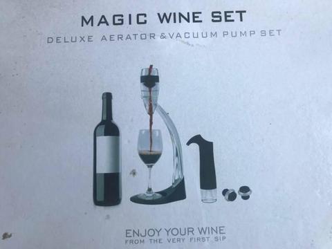 Magic Decanter Red Wine Aerator & Vaccum pump Set