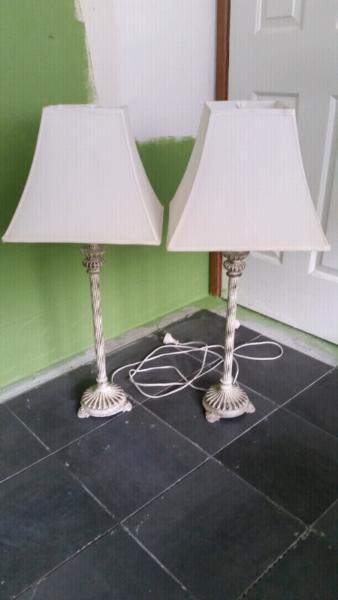 2 x shabby chic lamps