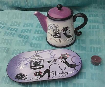 Black Cat Teapot and Serving Plate